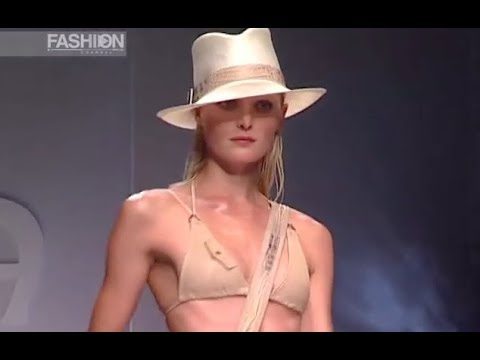Springer 2004. Djosefin Maurer модель. Tomaso Stefanelli Full show Spring Summer 2001 Milan. Lorenzo Riva Spring Summer 2004 Milano. Roccobarocco Spring/Summer 2004.