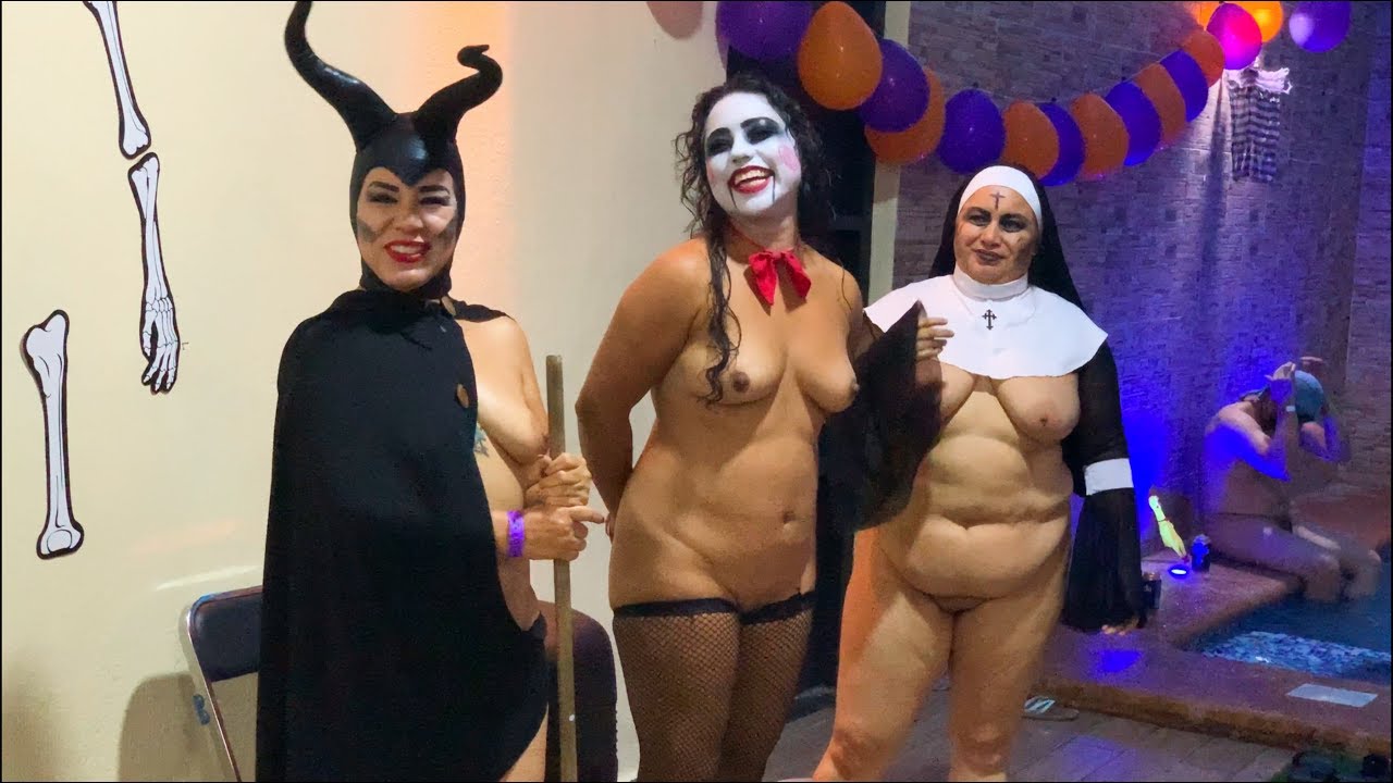 Halloween nude party