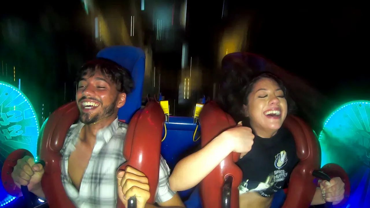 Nip slip slingshot ride