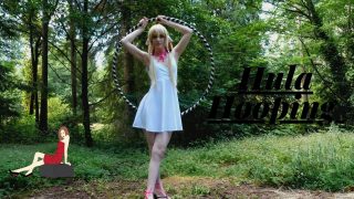 Hula Hooping Dance Workout – Chi from Chobits Cosplay