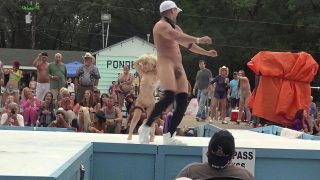 Naked dance-off with a hot midget