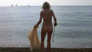Nude beach cleanup – Brighton