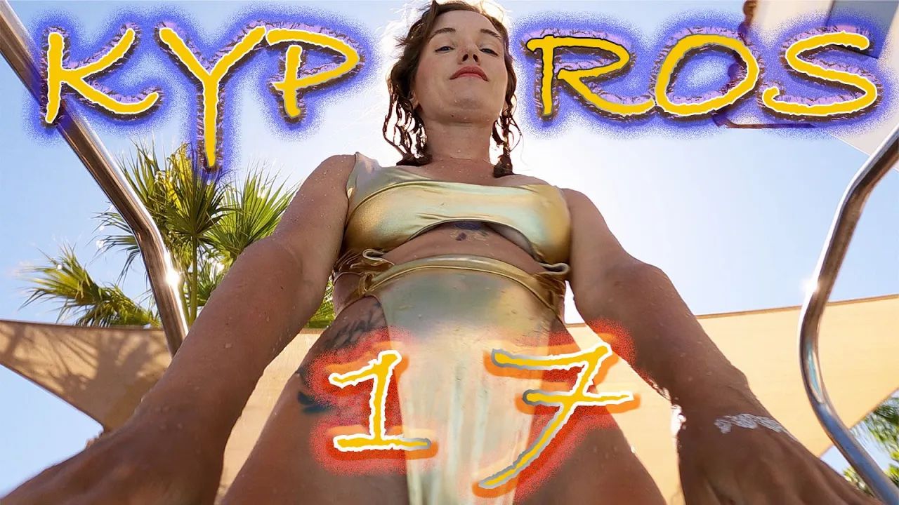 Katrina Has Down Blouse Slip At 1:59 And Nipslip @ 9:12 Plus More - YTboob