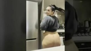 kitchen clapping