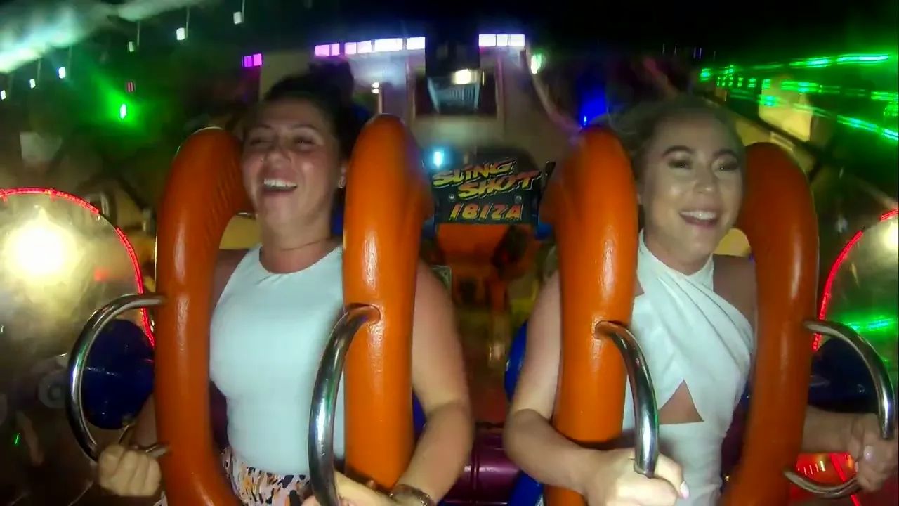 Funfair Theme Park Girls Slingshot Oops Tits Out Flashing In
