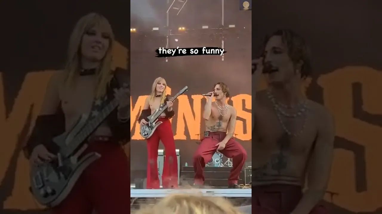 Topless Bass Player - YTboob