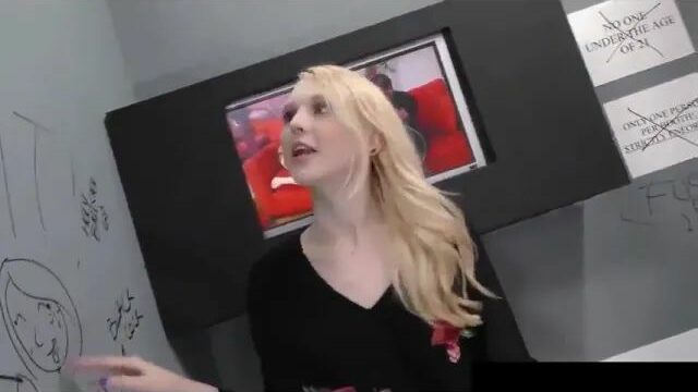 Tv In The Background - YTboob