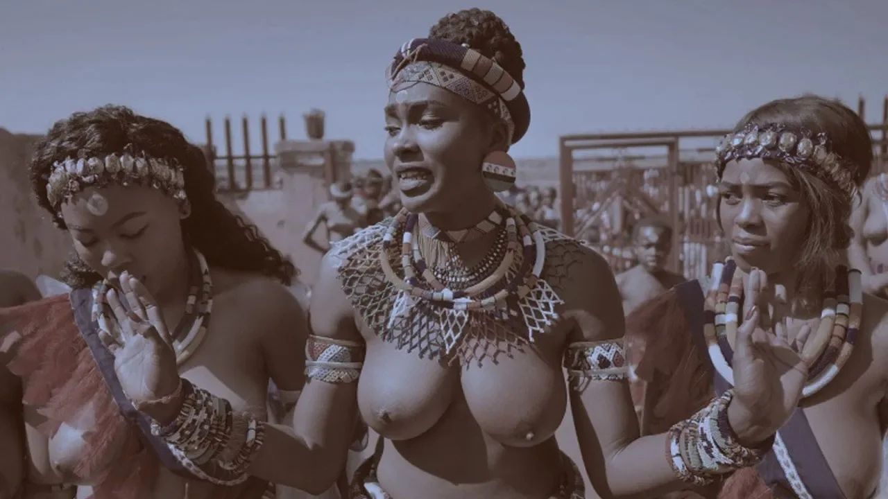 Topless tribal girls. Starts at 0:04