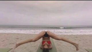 VR Bikini Yoga – Venice – Lesson 3- Groundwork 🍇🍑
