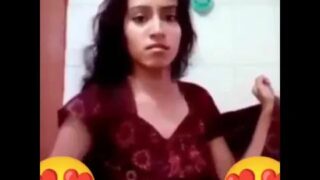 Indian girl tit flash