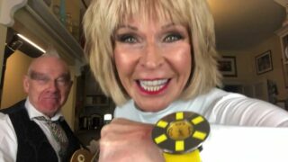 Toyah and Roberts Sunday Lunch – Feeling Lonely?