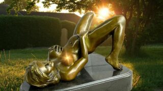#Art Bronze Sculpture Woman