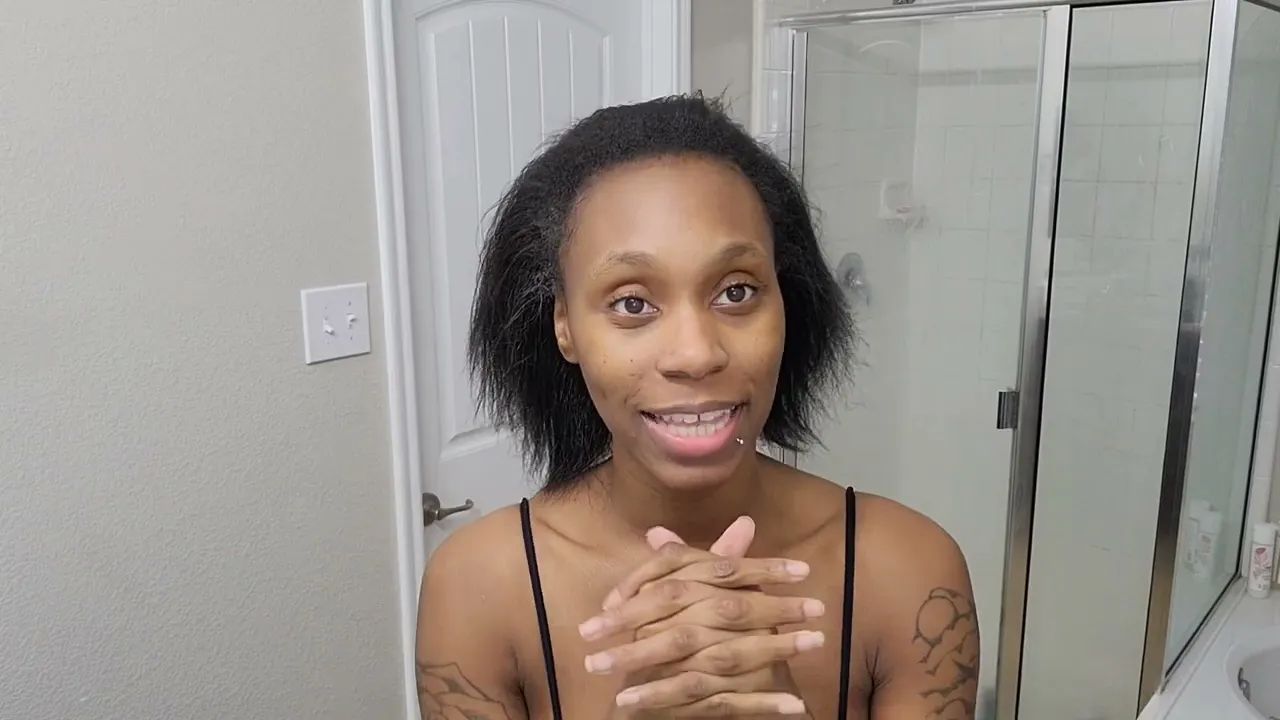 Lola's Life - Leg Workout Routine: Areola Slip 1:47 - YTboob