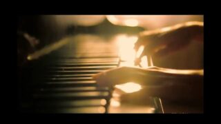Piano lesson – full nudity in classic music