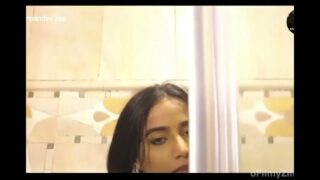 Poonam pandey slip at 03:55