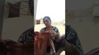 Indian mom Multani open blouse. huge boobs jiggling