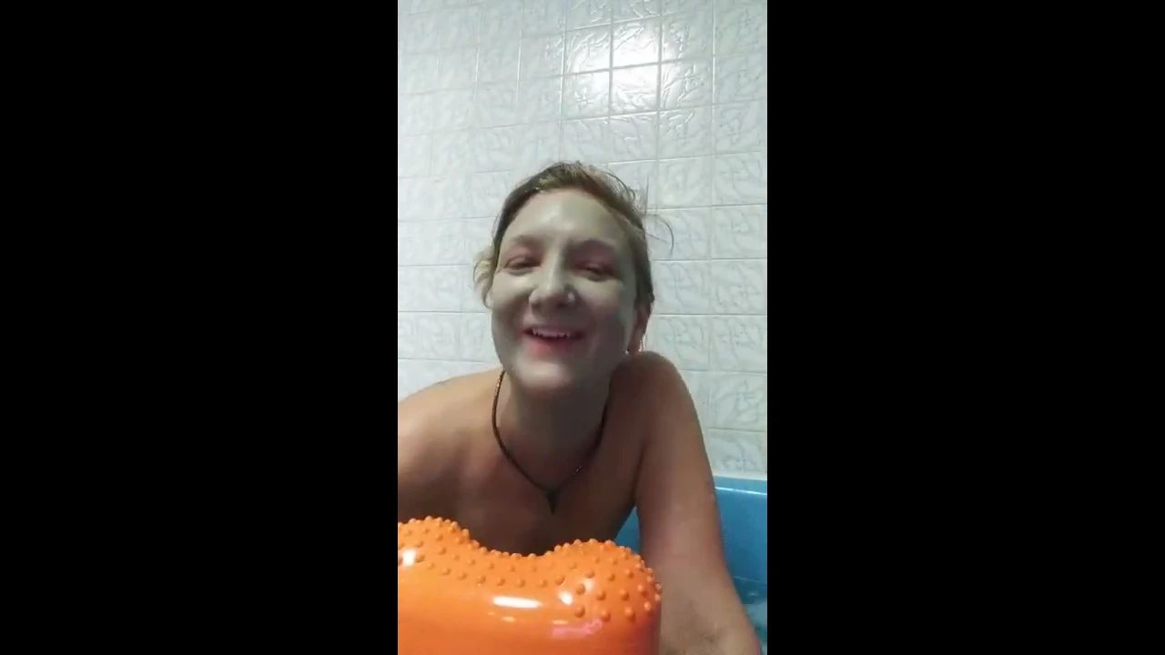 Night Routine, Mom In The Bath. Ночная рутина, мама в бане - Periscope TV - YTboob