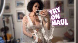 4K See – Through TRY ON HAUL with Solange at 0:28