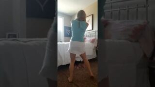 Crazy Carol Sings Walk Right In Dr Hook Version Monday Fun!! 0:01