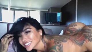 Nude Twerking by Latina milf 0:00