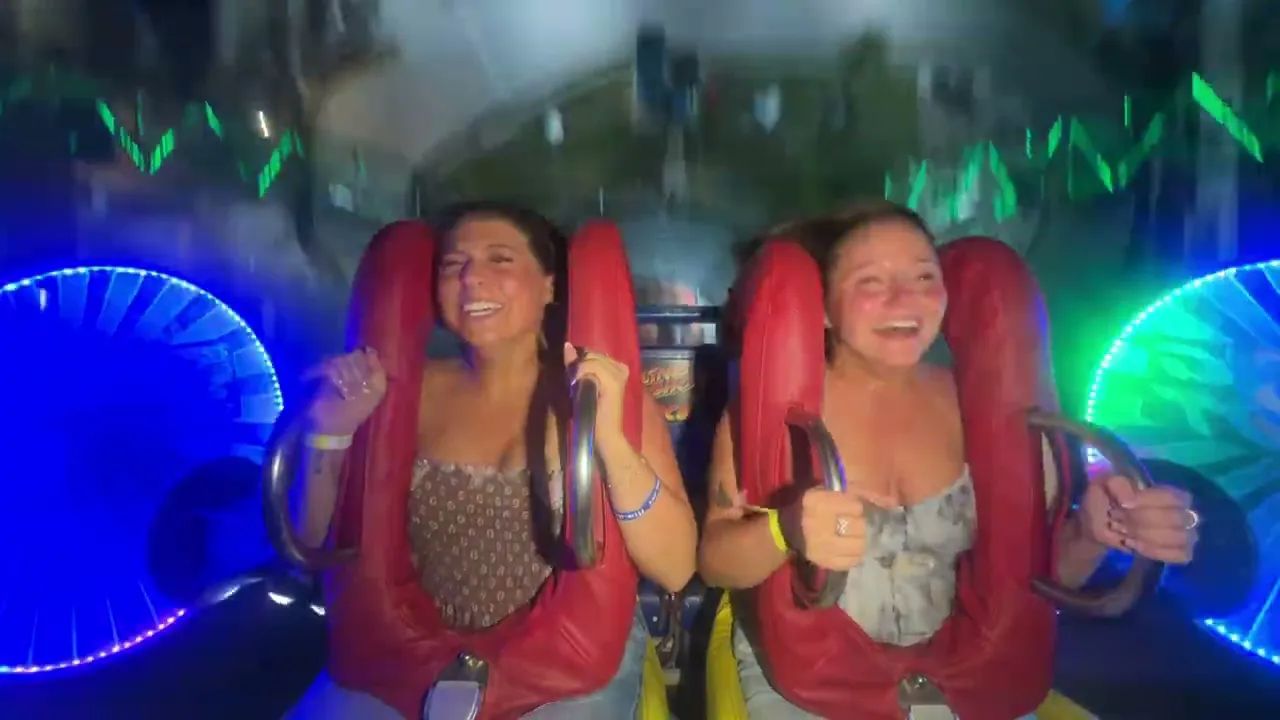 Slingshot Nipslip 1:14 - YTboob