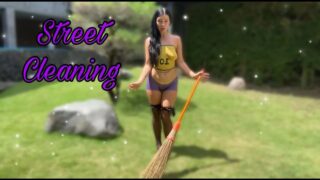 Cleaning the Garden in Brazilian Tricot Body Art Style at 0:00