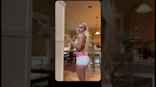 #theweeknd #love boday art #feminine body art #lusty girls #bikini paint #barbiegirl #bra&penti at 0:00