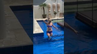 #viralshort #poolbath #viralgirlbath #shorts at 0:00