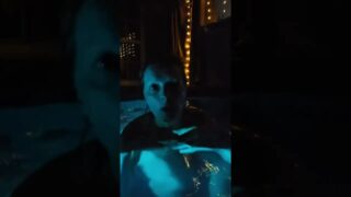 Underwater titties @0:02