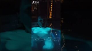 Hottub fun :01
