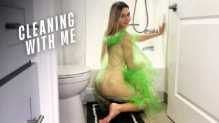 GREEN RAIN COAT