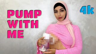 [4K] Breastfeeding with Noemy | 0:21, 0:41, other side 0:48, 1:08