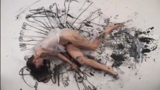 Lavi Drawing Choreography – without pants