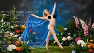 Sexy blonde naked