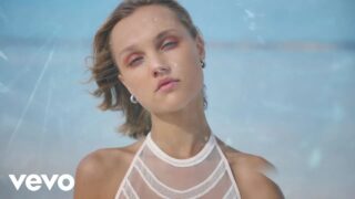 Sexy Music Video. See-through from the beginning. Tits at 1:43. Ass at 1:47. Pussy at 1:57 through to the end