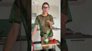 Boobs visible 0:02