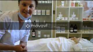 Sweet maneuver during massage at 48:21, 51:48 and 2:29:59