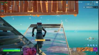 porn snuck up in bottom of fortnite gampllay