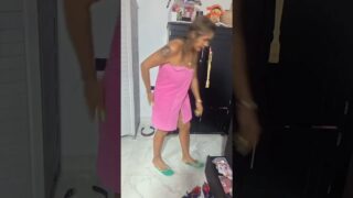 – YouTube – changing clothes in towel, pussy flashed 0:40