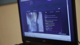 PISSING DAVID