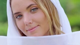 Bimill Story Photoshoot With Katya Clover