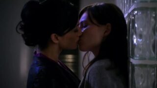 Kalinda and Lana | The Good Wife S3 Ep. 21 (0:47)