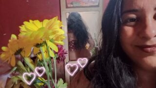showing ass in mirror 1:50
