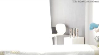 Naked massage