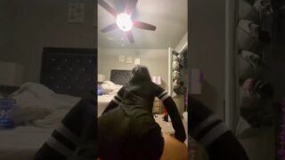 Latina twerking with pussy out (0:10 seconds)