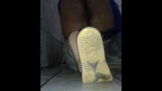 Strange ass fingering  (weird) 0:10