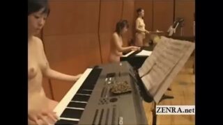 Nude musicians 0:00